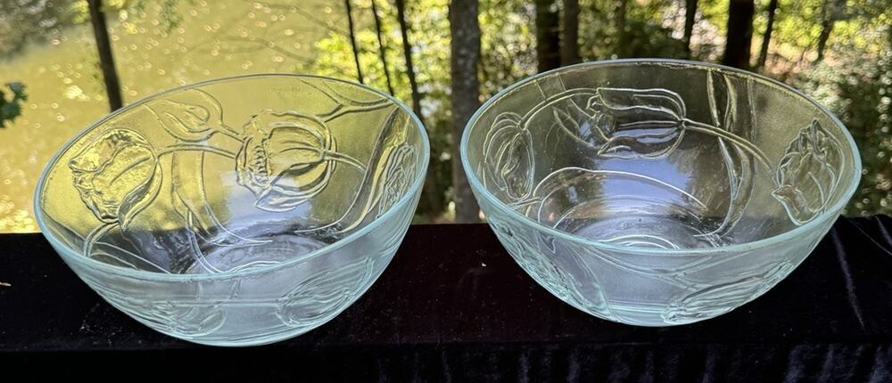 2 Vintage 1980’s Bali Le Clear Glass 10” Vegetable Serving Bowls -10/25/24